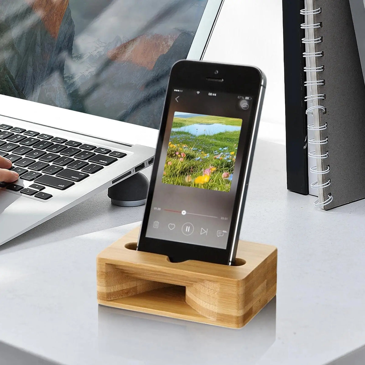 Staxio Alder Acoustic Wood Phone Amplifier Stand - view 3